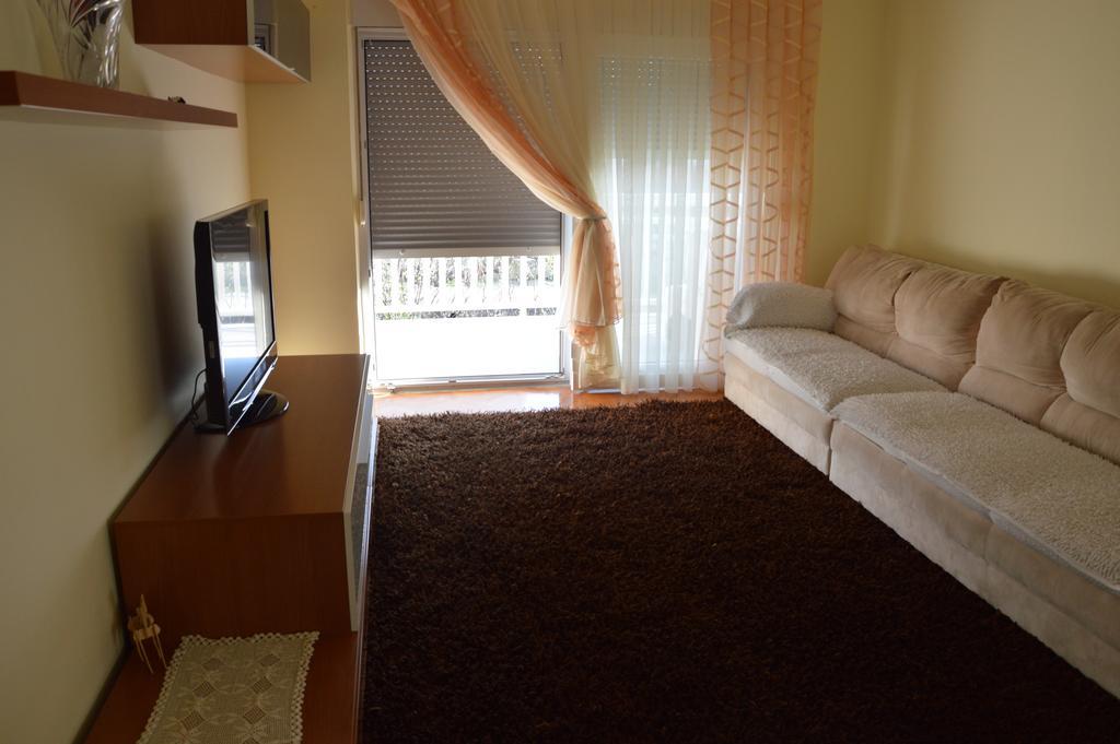 Apartments Babic Подстрана Экстерьер фото